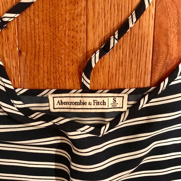 Abercrombie and fitch peplum tank size S - Picture 5 of 5